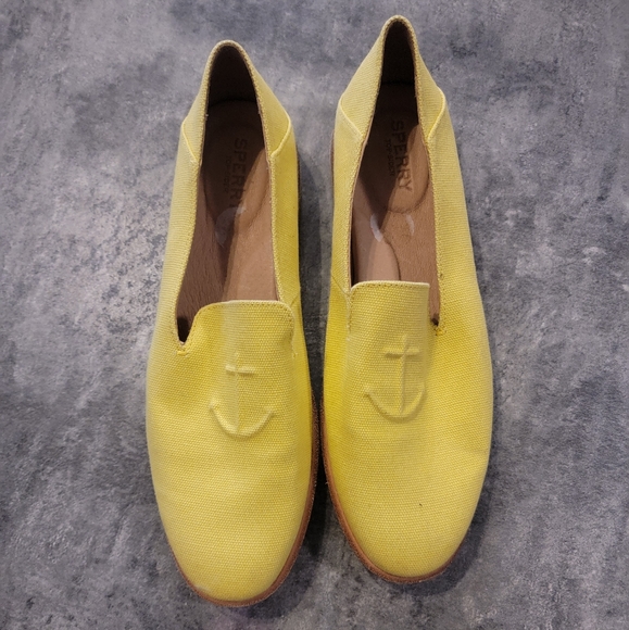 Sperry Shoes - Sperry Top-Sider Seaport Leavy Nautical Canvas Loafer in Yellow 9.5